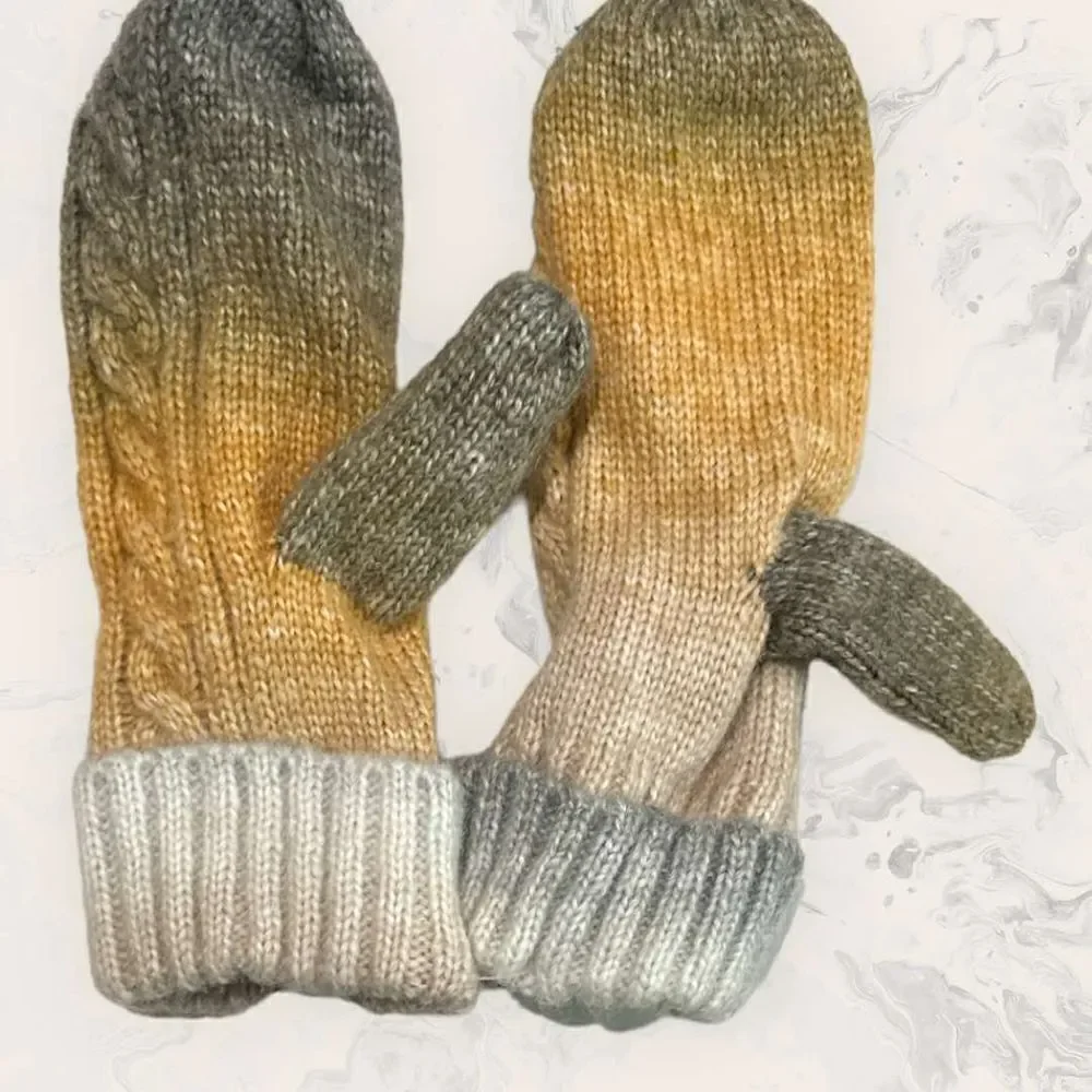 NEW Nordstrom BP. Bundle - Beanie and Mittens Set - Tan/ Grey - One Size